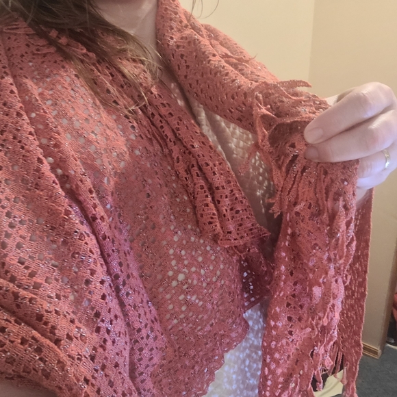 Scarf / shrug - Picture 4 of 4